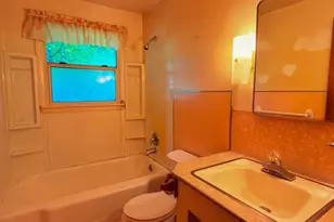 638 S 160th St, Burien, WA 98148 - Photo 15