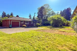 638 S 160th St, Burien, WA 98148 - Photo 3