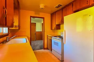 638 S 160th St, Burien, WA 98148 - Photo 13
