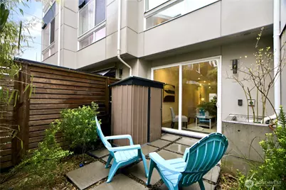 7433 A 4th Avenue NE, Seattle, WA 98115 - Photo 9