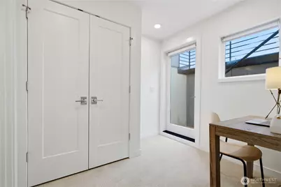 7433 A 4th Avenue NE, Seattle, WA 98115 - Photo 15