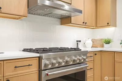 4705 119th Avenue SE, Bellevue, WA 98006 - Photo 13