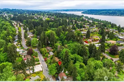 4705 119th Avenue SE, Bellevue, WA 98006 - Photo 37