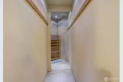 3104 Western Avenue #213, Seattle, WA 98121 - Photo 33