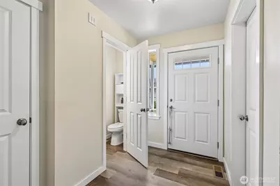 626 Stacey Place, Sedro Woolley, WA 98284 - Photo 3