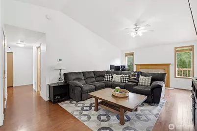 3011 12th Street Pl SW, Puyallup, WA 98373 - Photo 9