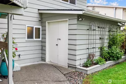 317 145th Avenue NE, Bellevue, WA 98007 - Photo 31