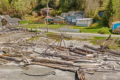 27830 Manzanita Beach Road SW, Vashon, WA 98070 - Photo 3