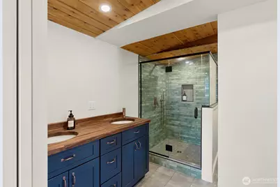 27830 Manzanita Beach Road SW, Vashon, WA 98070 - Photo 23