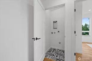 4118 Burke Ave N, Seattle, WA 98103 - Photo 19