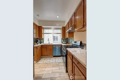434 S 156th Street #B1, Burien, WA 98148 - Photo 9