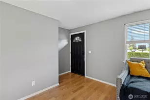 2008 Pacific Pl, Mount Vernon, WA 98273 - Photo 3