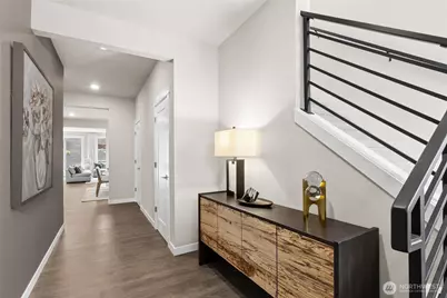 23712 SE 49th Street #4, Issaquah, WA 98029 - Photo 3