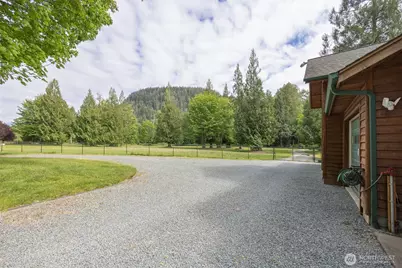 42809 Rivers Edge Court, Concrete, WA 98237 - Photo 31