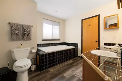 6011 205th Avenue E, Bonney Lake, WA 98391 - Photo 19