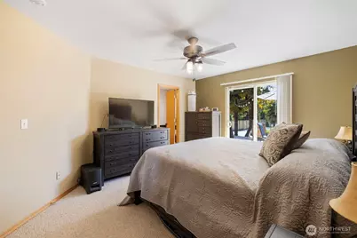 6011 205th Avenue E, Bonney Lake, WA 98391 - Photo 17