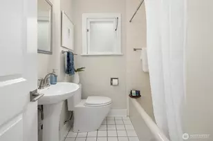 4721 45th Ave NE, Seattle, WA 98105 - Photo 19