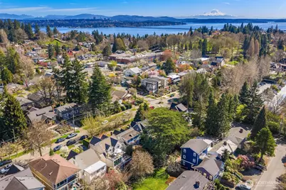 4721 45th Avenue NE, Seattle, WA 98105 - Photo 35