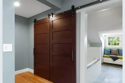 934 30th Avenue, Seattle, WA 98122 - Photo 27