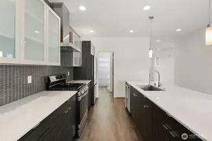 221 NW 50th St, Seattle, WA 98107 - Photo 7