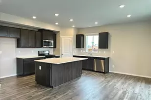 18902 Liberty Rdg Ln, Puyallup, WA 98375 - Photo 11
