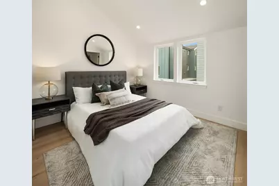 535 N 70th Street, Seattle, WA 98103 - Photo 19