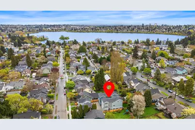 535 N 70th Street, Seattle, WA 98103 - Photo 25