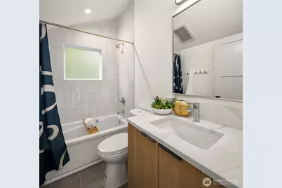 535 N 70th Street, Seattle, WA 98103 - Photo 21