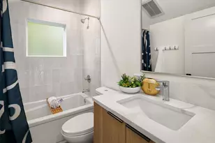 535 N 70th St, Seattle, WA 98103 - Photo 21