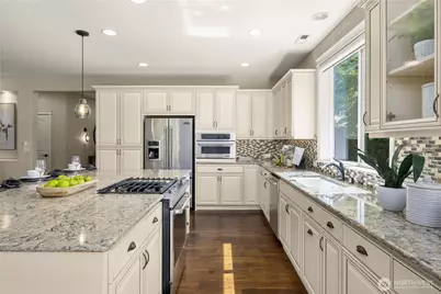 14210 188th Avenue E, Bonney Lake, WA 98391 - Photo 7