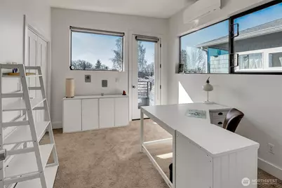 2660 9th Avenue W, Seattle, WA 98119 - Photo 19