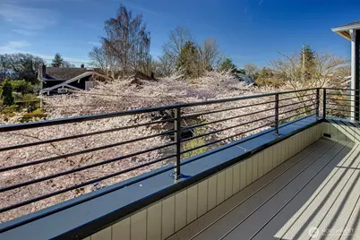 2660 9th Avenue W, Seattle, WA 98119 - Photo 21