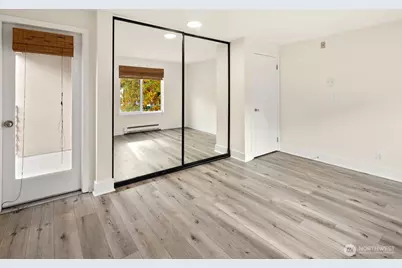 7323 Sandpoint Way NE #103, Seattle, WA 98115 - Photo 11