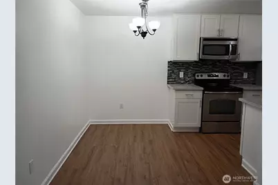 10501 8th Avenue NE #115, Seattle, WA 98125 - Photo 5