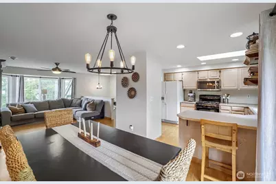 5219 64th Avenue NE, Marysville, WA 98270 - Photo 5