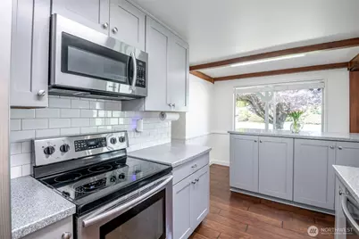8906 35th Street W, University Place, WA 98466 - Photo 7