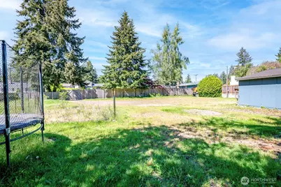 8906 35th Street W, University Place, WA 98466 - Photo 33