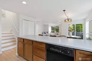 8509 A Interlake Ave N, Seattle, WA 98103 - Photo 9