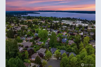 933 6th Place S, Kirkland, WA 98033 - Photo 33