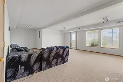 313 Peach Avenue, Sunnyside, WA 98944 - Photo 23