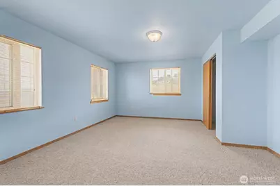 313 Peach Avenue, Sunnyside, WA 98944 - Photo 25