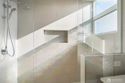 8501 14th Avenue NW, Seattle, WA 98117 - Photo 21