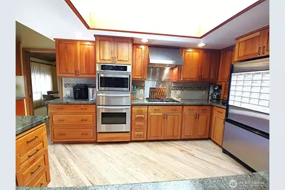 5011 134th Place SE, Bellevue, WA 98006 - Photo 9