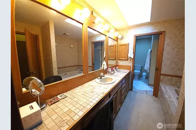 5011 134th Place SE, Bellevue, WA 98006 - Photo 17