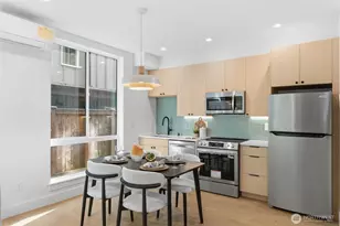 6217 9th Ave NE, Seattle, WA 98115 - Photo 3