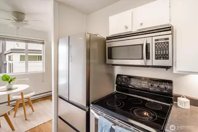 2552 14th Avenue W #403, Seattle, WA 98119 - Photo 13