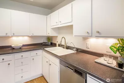 2552 14th Avenue W #403, Seattle, WA 98119 - Photo 11
