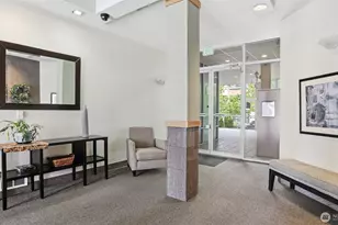 4528 8th Ave NE, Seattle, WA 98105 - Photo 17