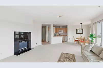 4528 8th Avenue NE #4B, Seattle, WA 98105 - Photo 3