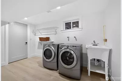 3402 48th Avenue SW, Seattle, WA 98116 - Photo 17